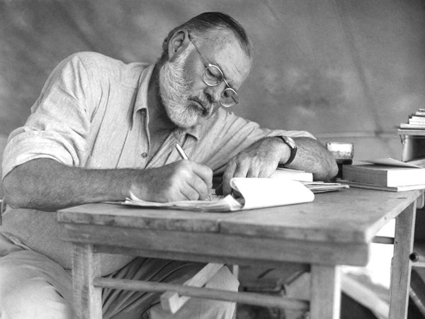 어니스트 헤밍웨이(Ernest Hemingway) 사진: 헤밍웨이 박물관 www.hemingwayhome.com